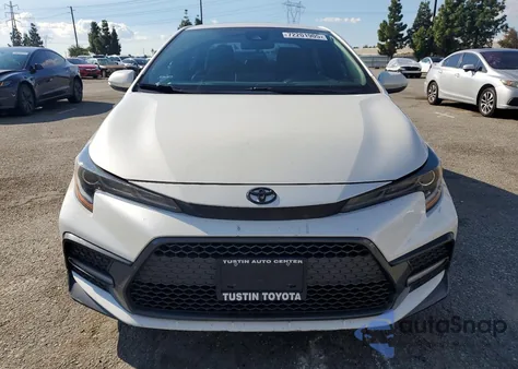 2021 Toyota Corolla Xse z USA, uszkodzony, nr VIN 5YFT4MCE8MP088873